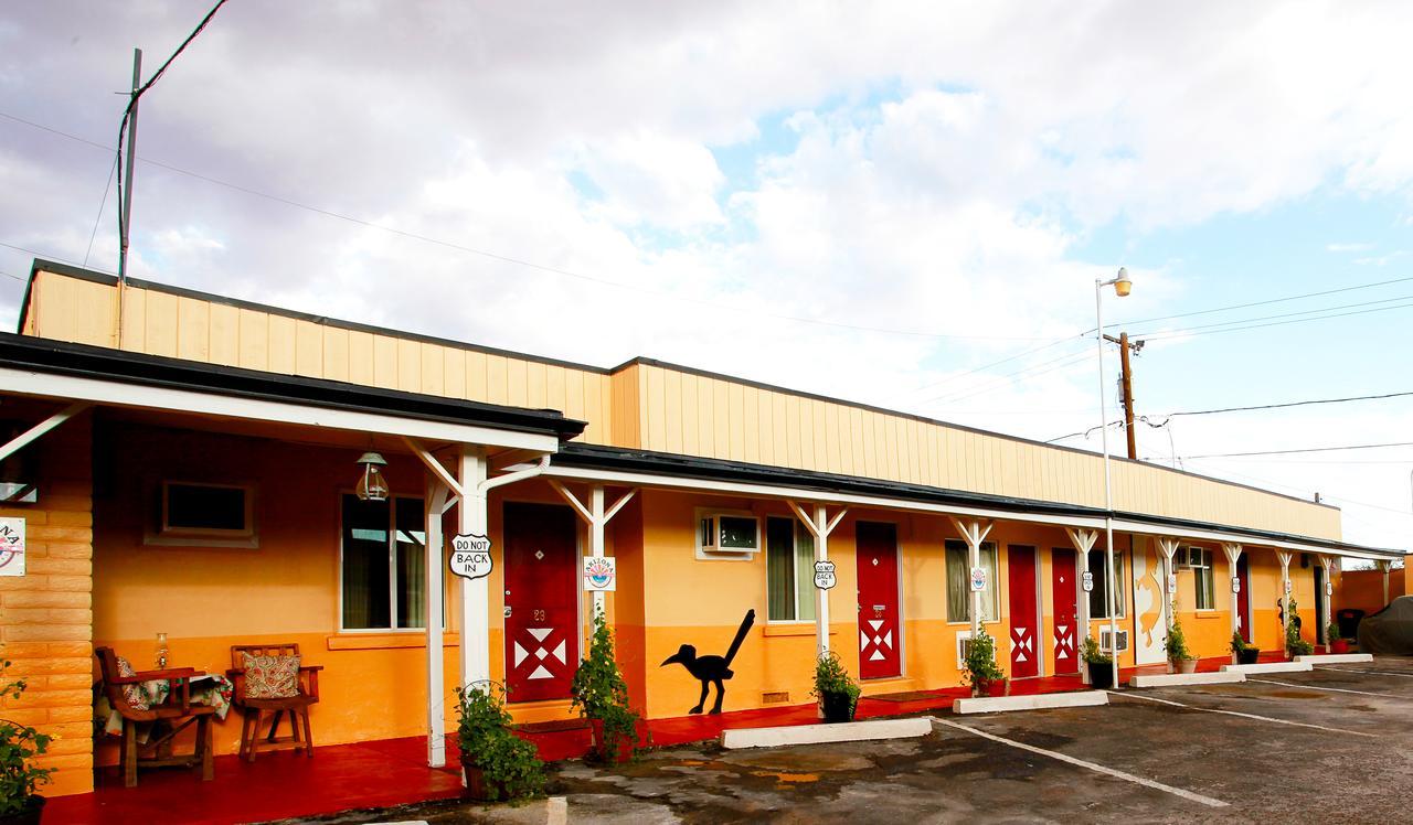 Brad'S Desert Inn Holbrook Exterior photo